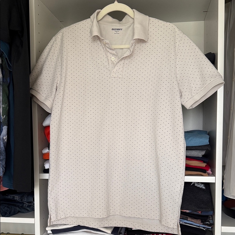 Old Navy Men's Light Gray Polo Shirt with Dots